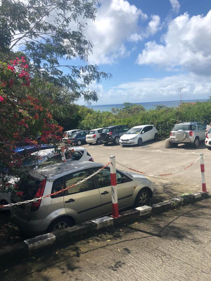 Studio Sainte Anne 2Mn A Pieds De La Plage ,Possibilite Location De Voiture מראה חיצוני תמונה